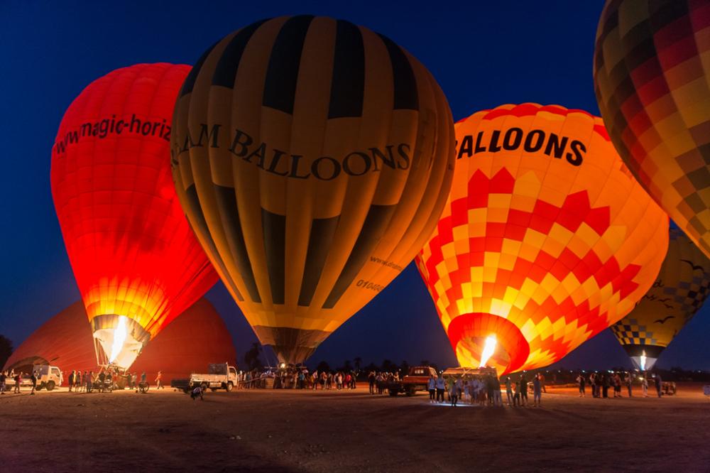 Découvrir l'ancienne ville de Thèbes en Montgolfière : infos pratiques pour un vol réussi !